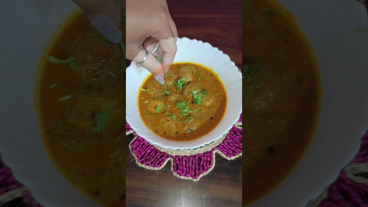 Soya Kofta Curry