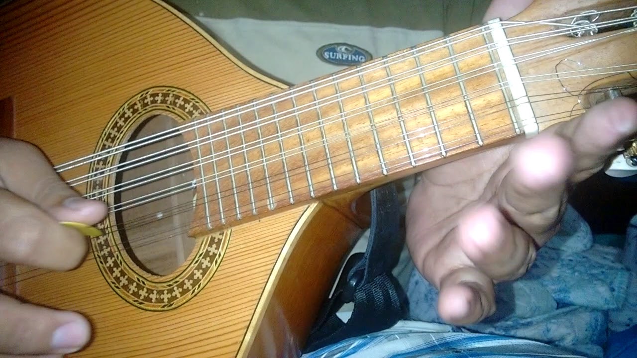 Tuna Bandurria - Perfume de Gardenias