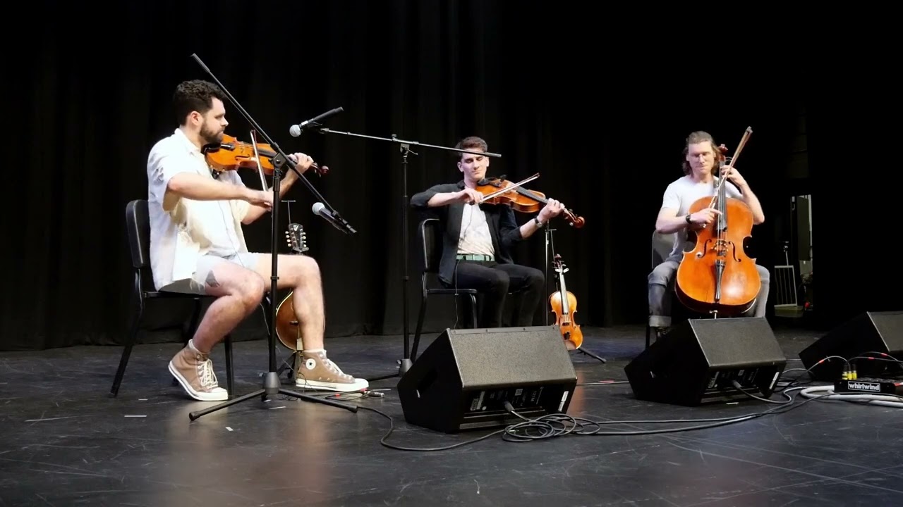 Midnight on the Water, Live at Folk College