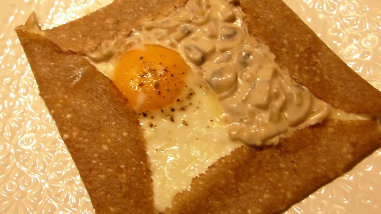 Galette Bretonne jambon, oeuf et sauce aux champignons
