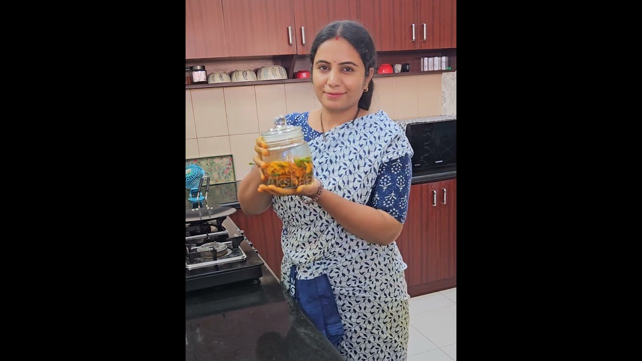 ओल्या हळदीचे लोणचे | Olya Haldiche lonche | Fresh Turmeric Pickle | Akshadasrecipe