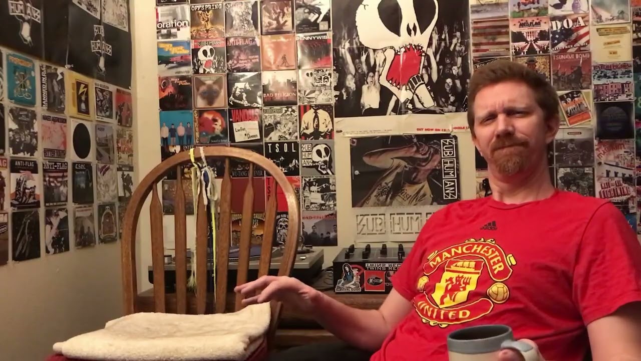 Shnootz - Reaction Video (The Cure - Plainsong)