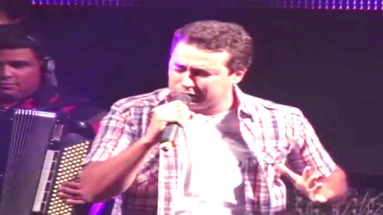 Monetário e Financeiro - O cara errado (DVD)