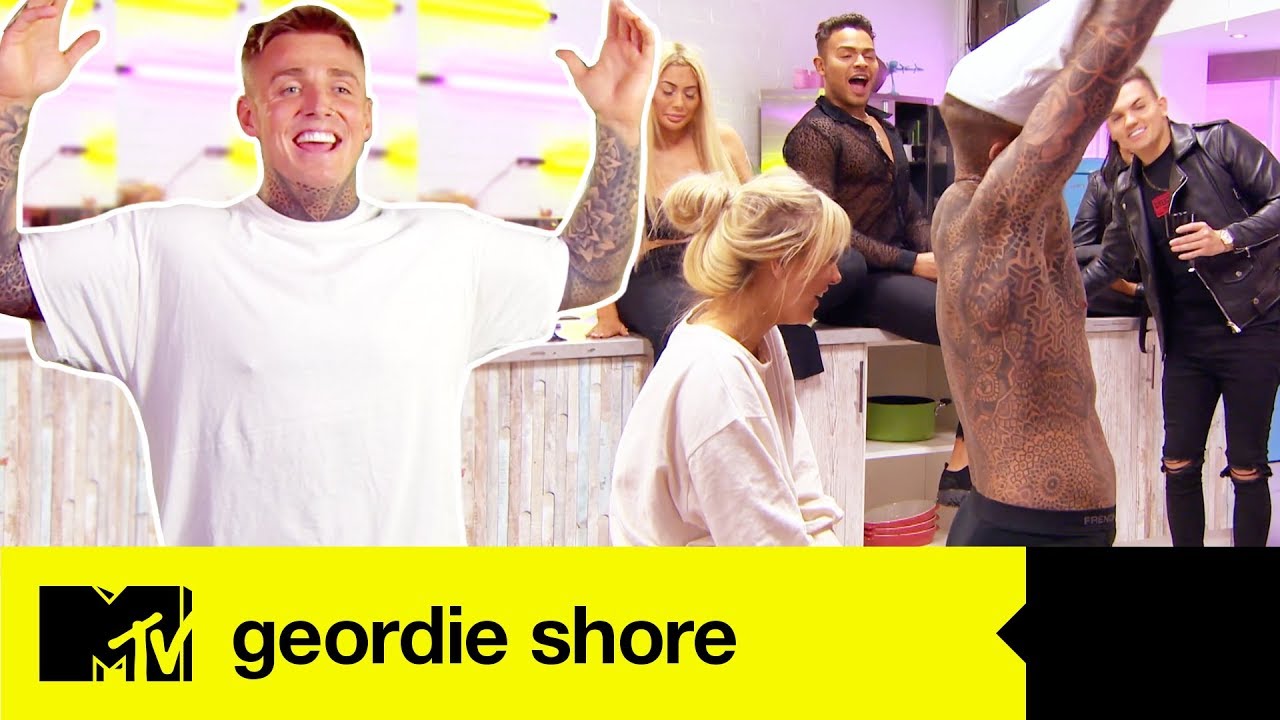 EP #3 CATCH UP: Beau Grafts Bethan With A Sexy Striptease | Geordie Shore 19