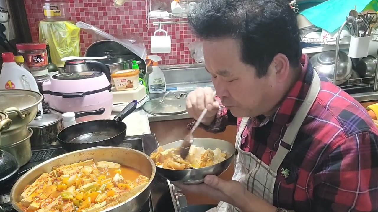 (하)반찬도 없으니 두부김치찌개 양푼밥!!