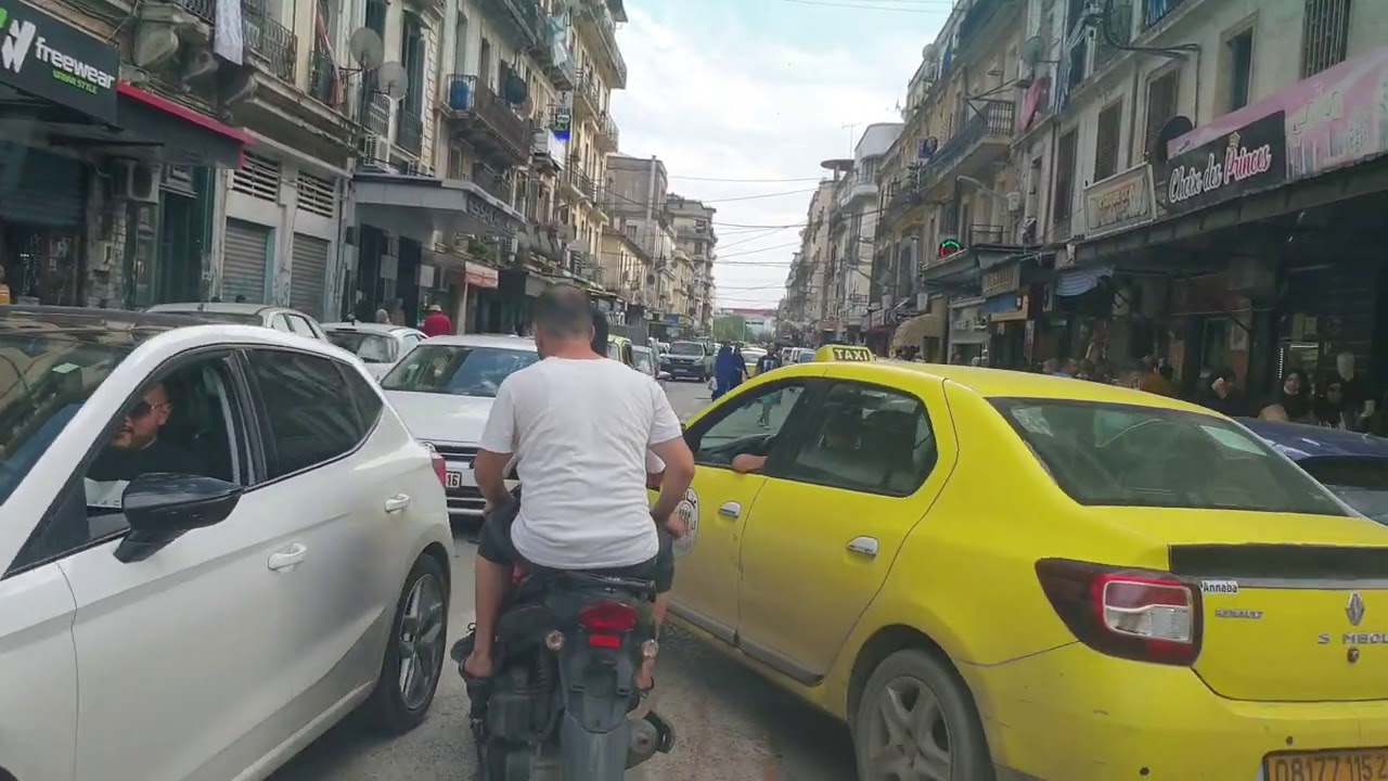 Driving in Annaba Algeria centre-ville la rue bugeaud 09/09/2020