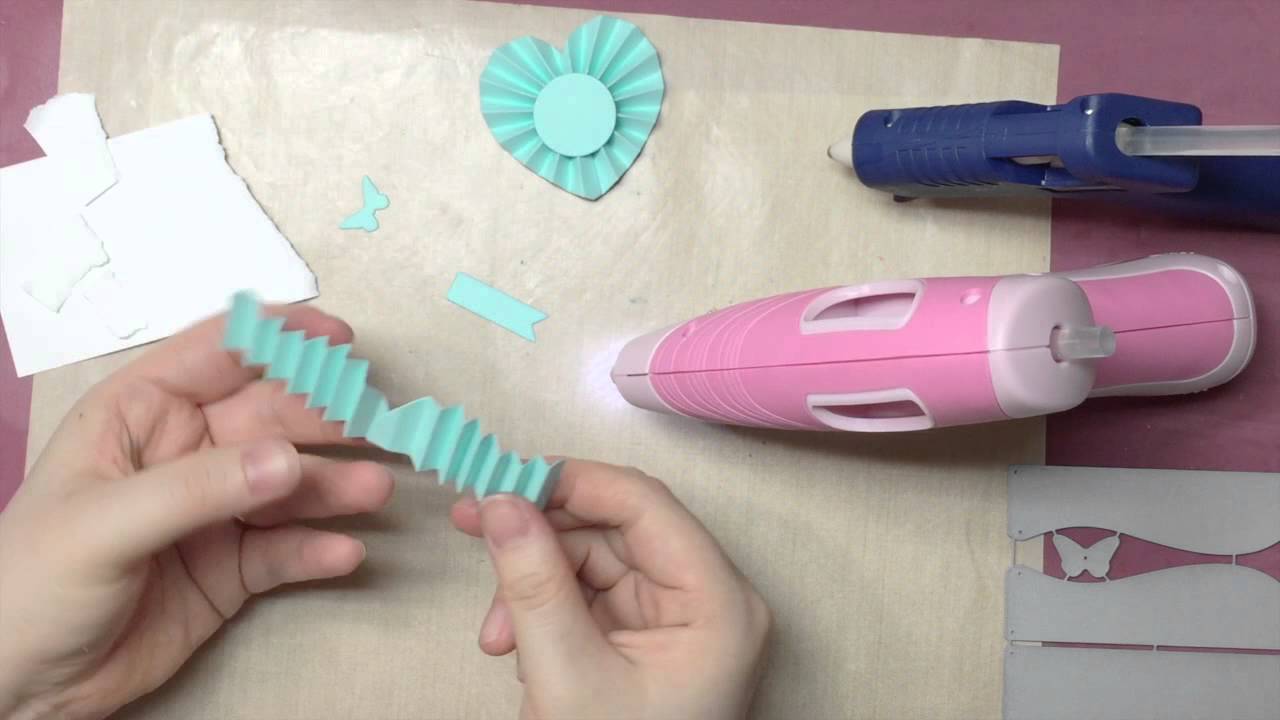 Waffle Flower Howtos - Rosette Hearts Template Die
