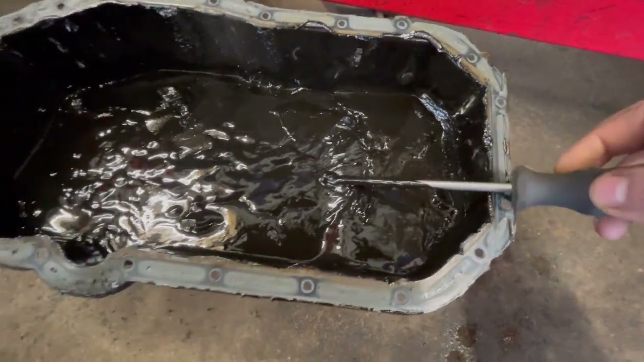 VW 1,2TSI CBZ Motor - So sieht das Motoröl nach 100000km ohne Ölwechsel aus