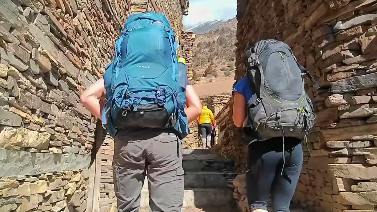 Way to Manang Valley 