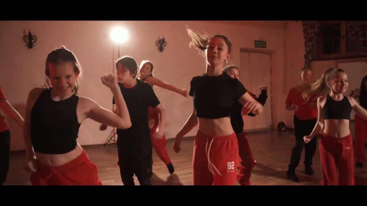 Love is in the air FunkyFree Dance Studio