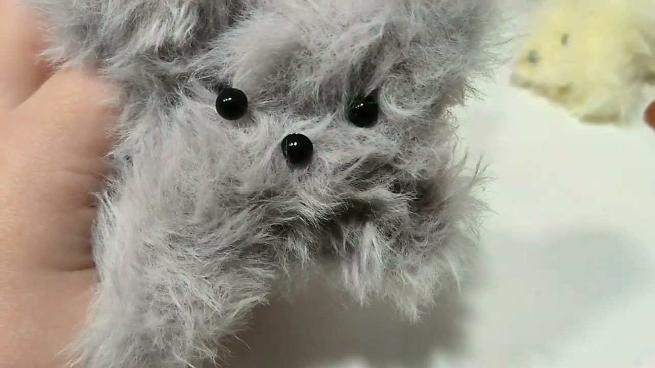 Cute haski dog. Pipe cleaners. Easy to do,with out glue! 