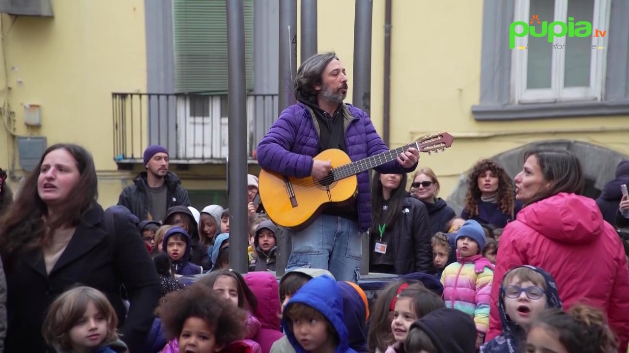 Napoli, ai Quartieri Spagnoli la Festa di Primavera con flash mob per la pace (20.03.26)