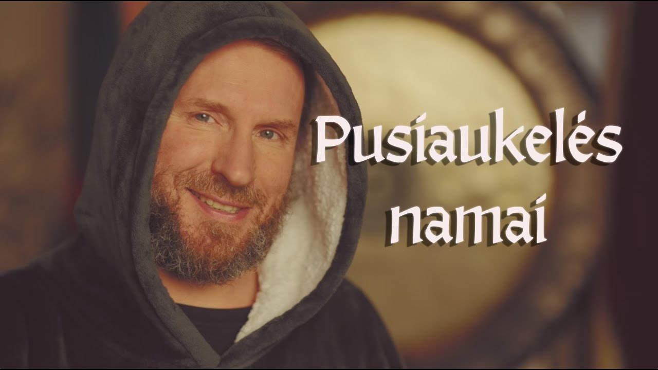 Pusiaukelės namai