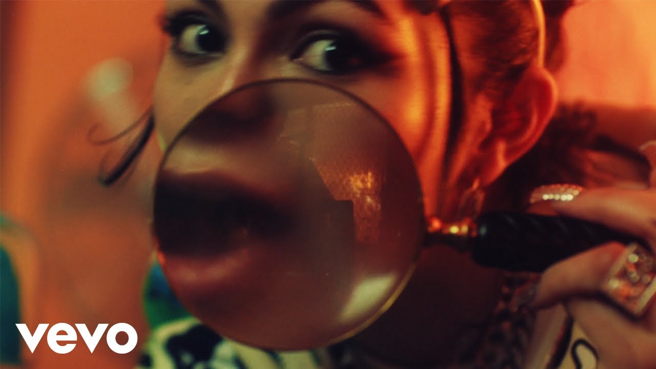 Willow Kayne - Two Seater (Official Video)