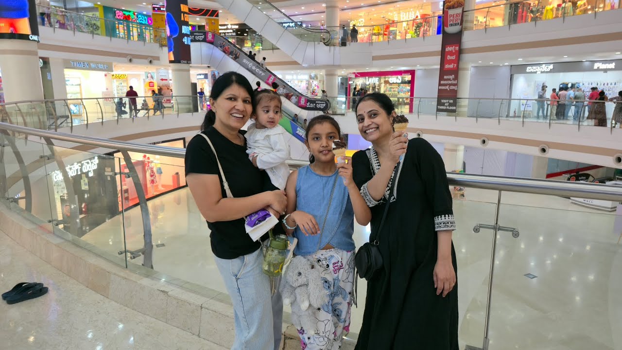 Bengluru mall me kuki ka dhamaal 😎