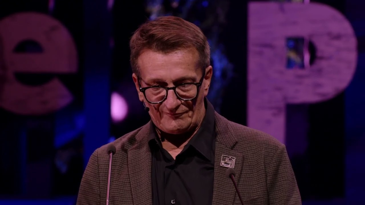 Ted van Lieshout op de 41ste Nacht van de Poëzie