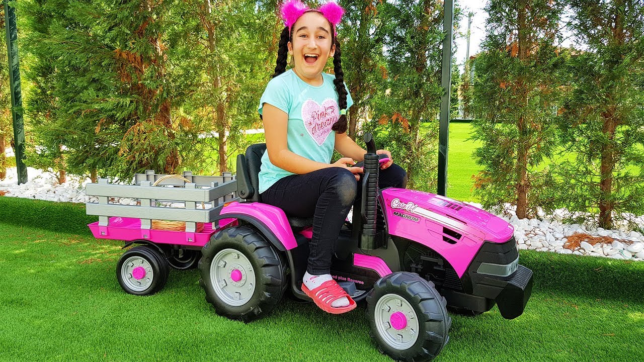 Gamze's new pink tractor, collecting vegetables - for kids video