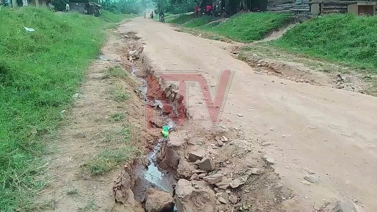 Kanungu leaders urge government to upgrade roads to boost tourism and improve safety