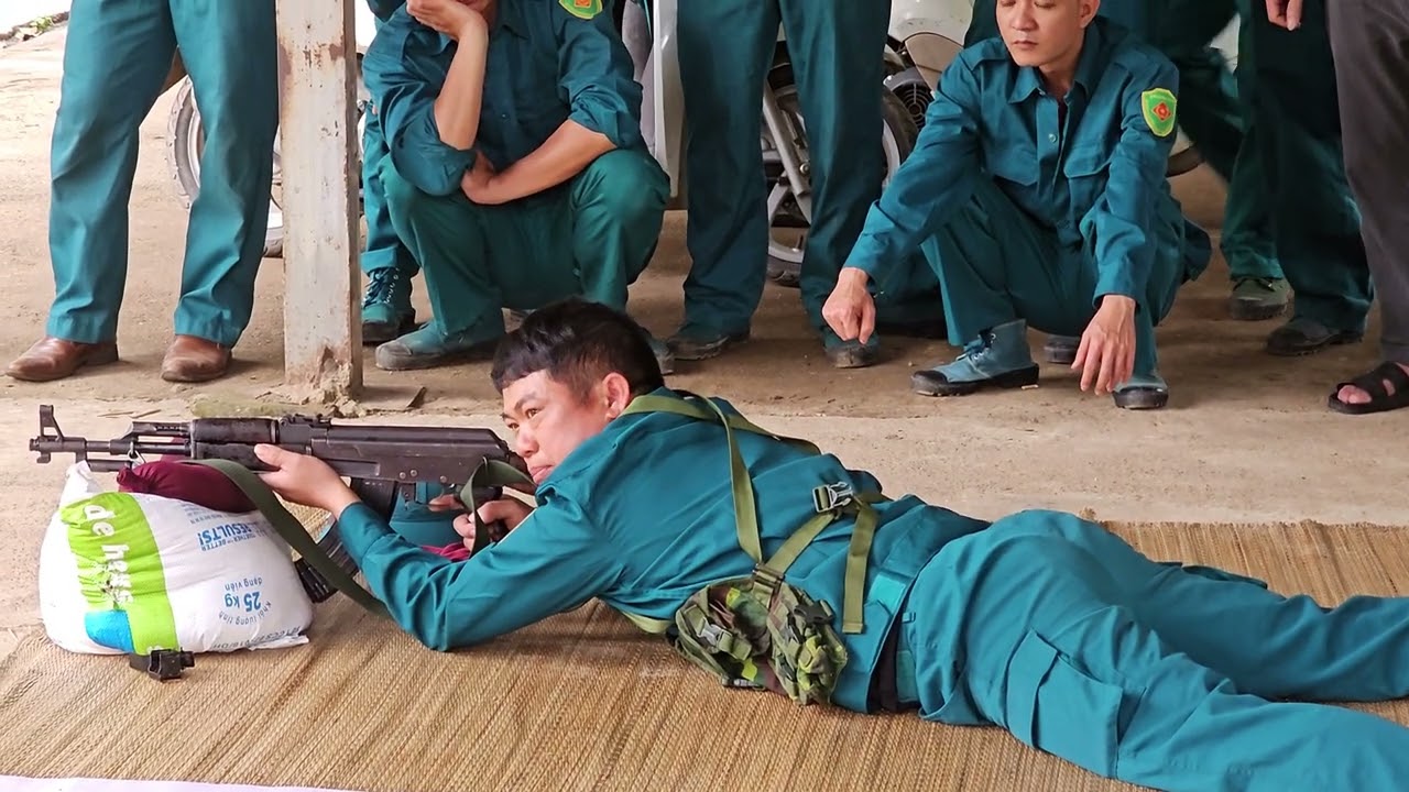 Tập bắn súng 2025
