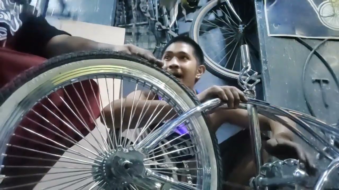 Full Chrome Lowrider bike/twisted and customize