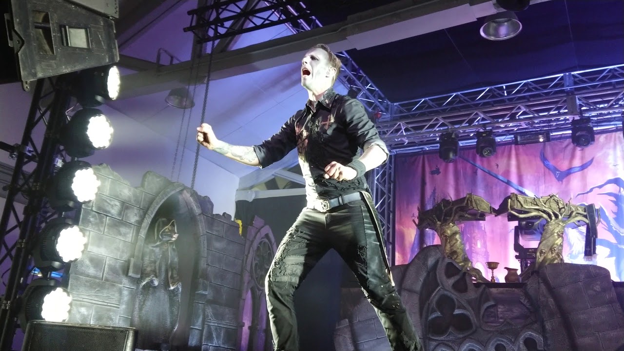 PowerWolf -  Attila Dorn vs. Falk Maria Schlegel (@Tallinn 20.11.2019)