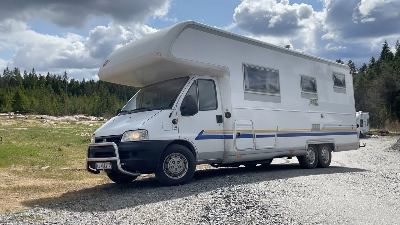 Köp Husbil Fiat Bürstner A 747-2 active 2.8jtd 128hk på Klaravik