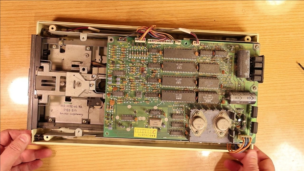 Commodore 1541 floppy meghajtó javítás és tisztítás