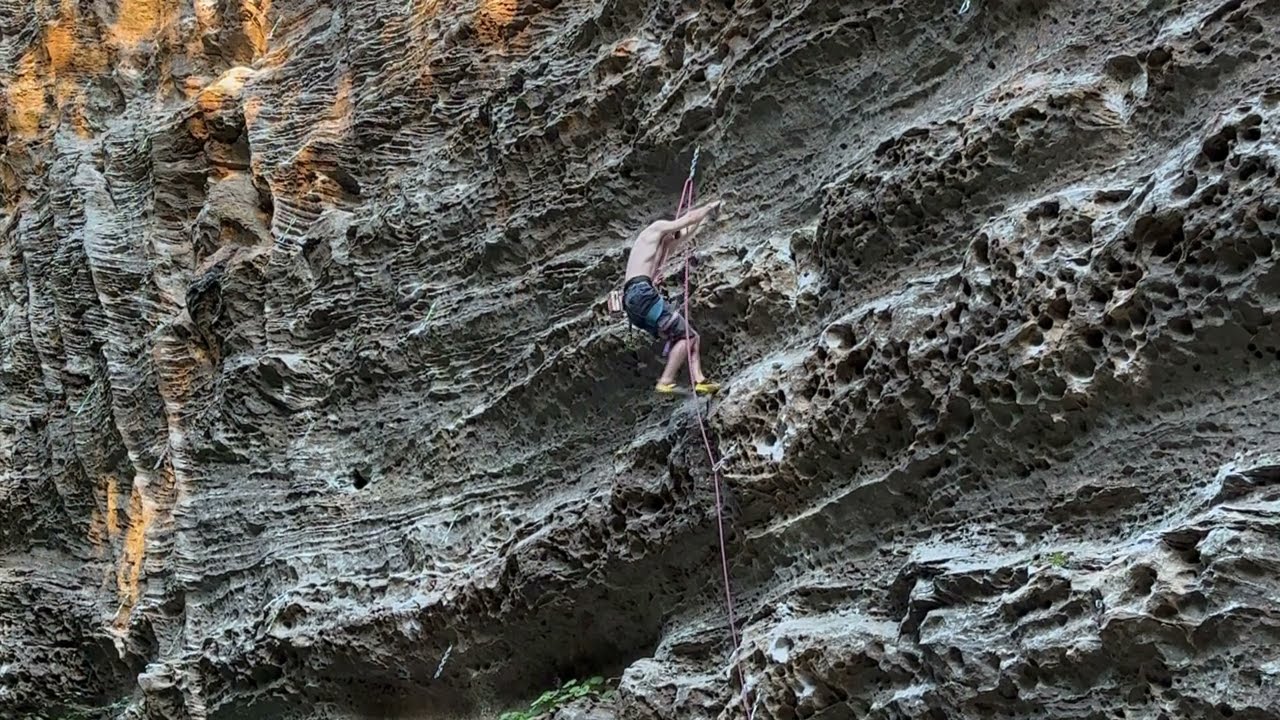 Resurrection 5.12c Red River Gorge - Noah