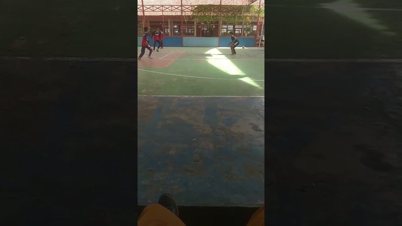 Double Nabrak Tiang Gawang #guruberbagi #shorts