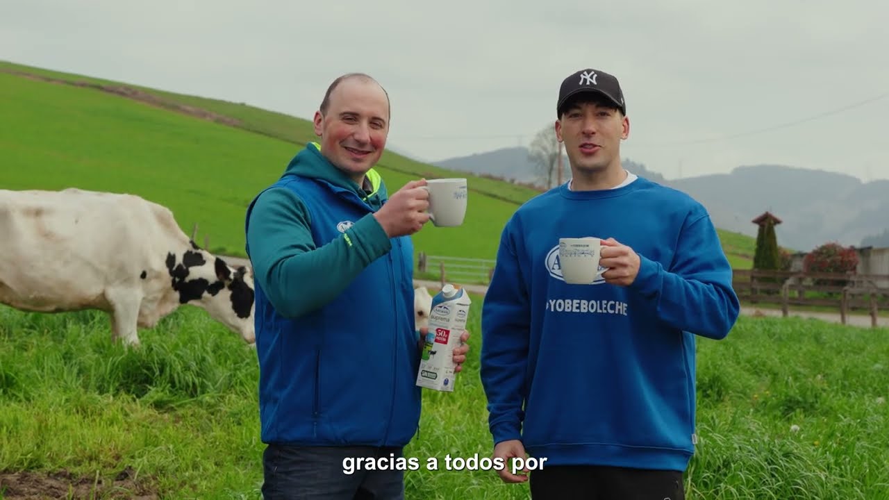 VIRUZZ VISITA UNA GANADERÍA ASTURIANA | CENTRAL LECHERA ASTURIANA
