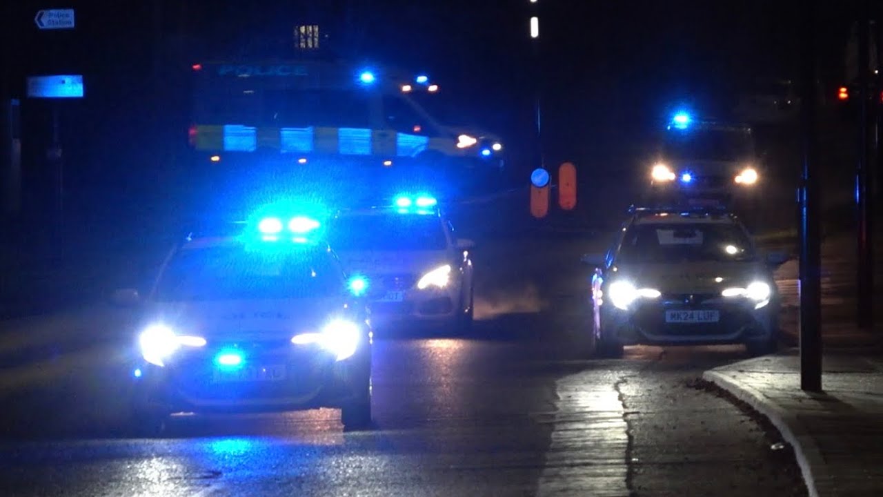 *7 CAR RESPONSE* Northumbria police respond to a Bar fight which escalates 