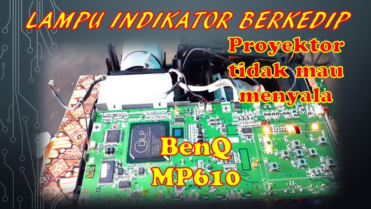 Mengatasi Lampu Indikator Proyektor Berkedip
