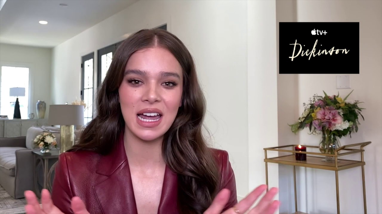 Hailee Steinfeld Interview - 