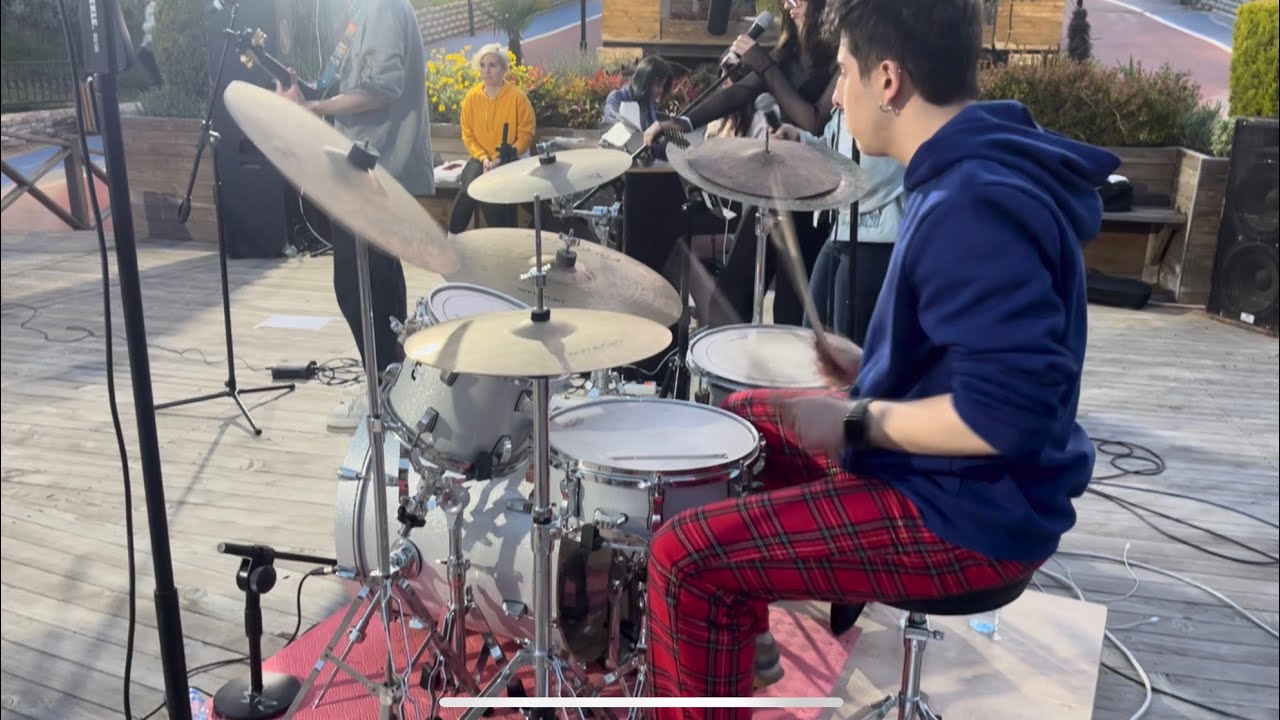 | Serbest Bölge | Athena - Kafama Göre (Drum Cam)