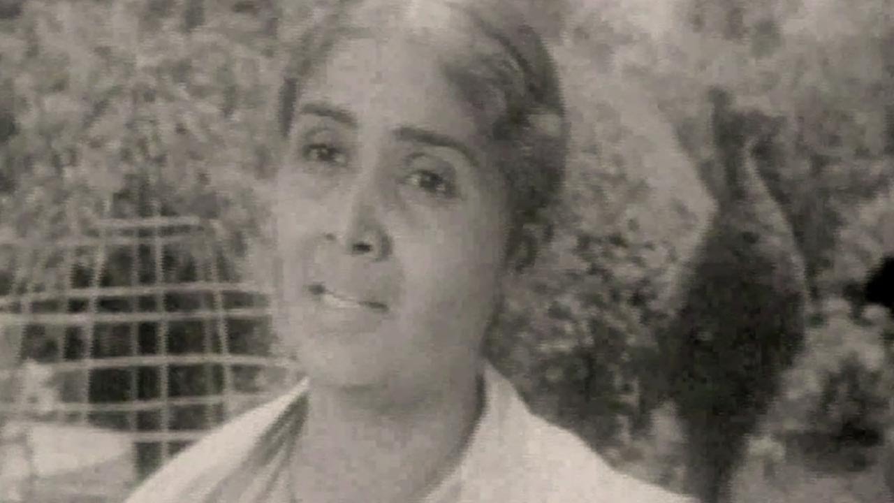 Dev Jari Maj Kadhi Bhetala - Asha Bhosle, Molkarin, Song 2