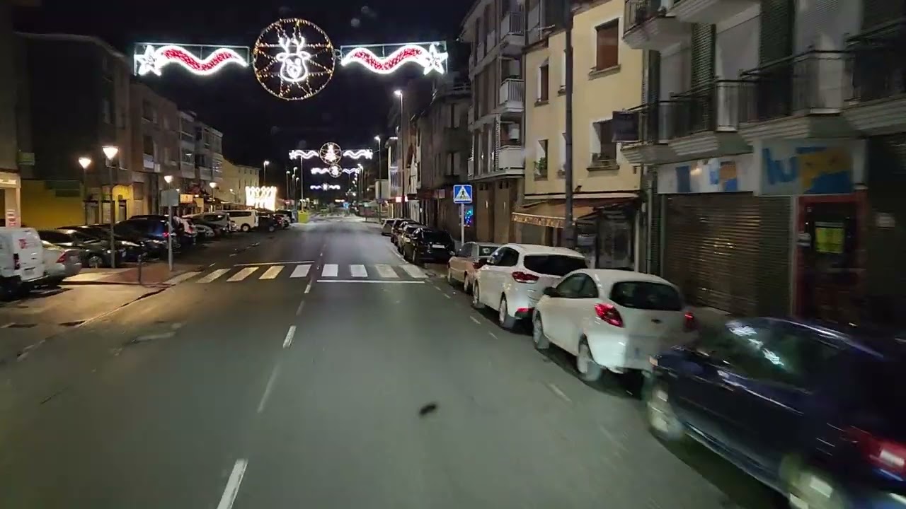 Cruzando Unquera. Cantabria, España.