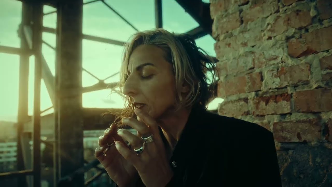 Standard Society - Reťaze (Official Video)