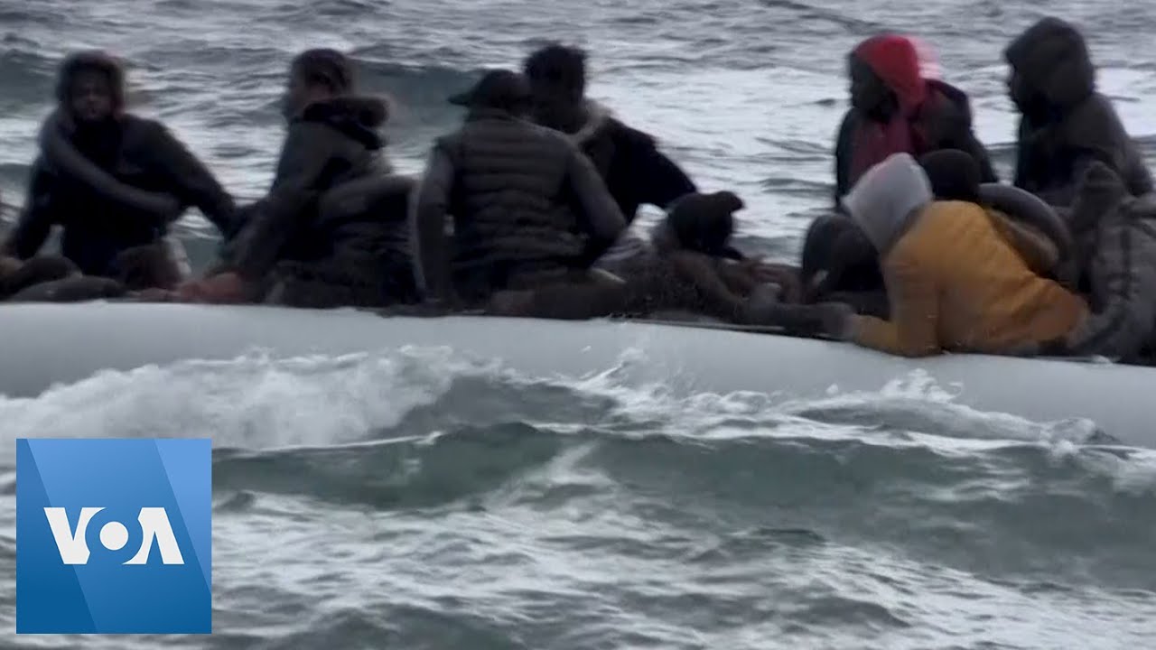 Turkish Migrants Continue to Arrive in Greece