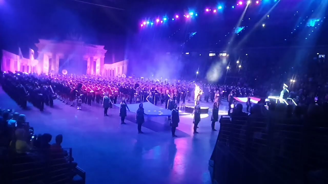 2022 Berlin Tattoo - Finale Nationalhymne
