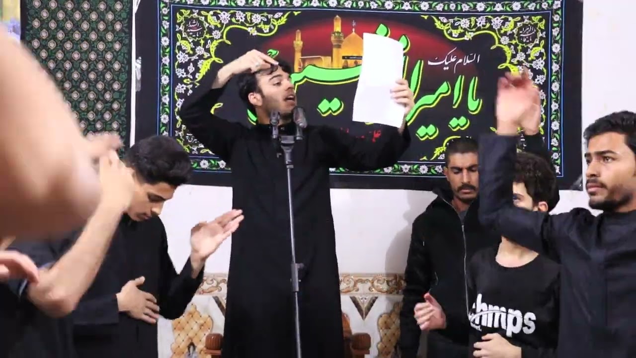 يصيح جبريل وتصب دموعه 