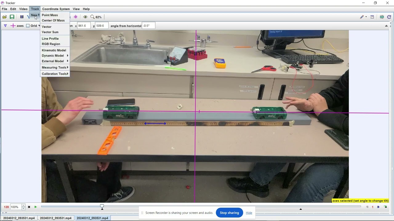How to use Physics tracker for videos of collisions