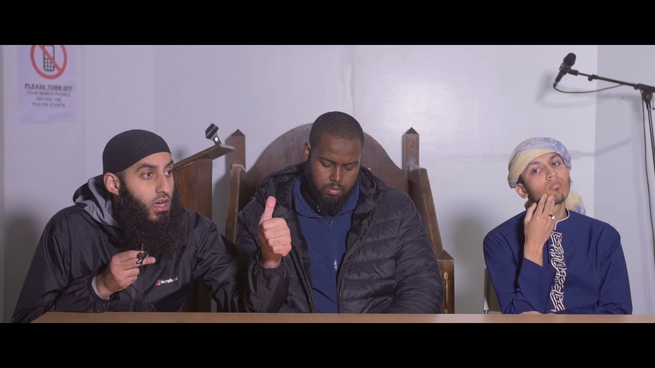 BROTHERS PUNCHING EACH OTHER IN THE MASJID...! || DA&rsquo;WAH MAN GOES MAD!!!