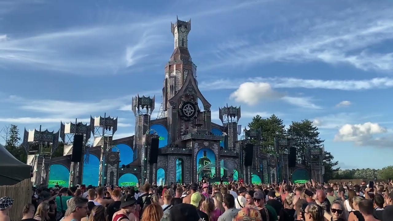 Da Tweekaz - Jägermeister (Dimitri K Remix) @ The Qontinent 2023