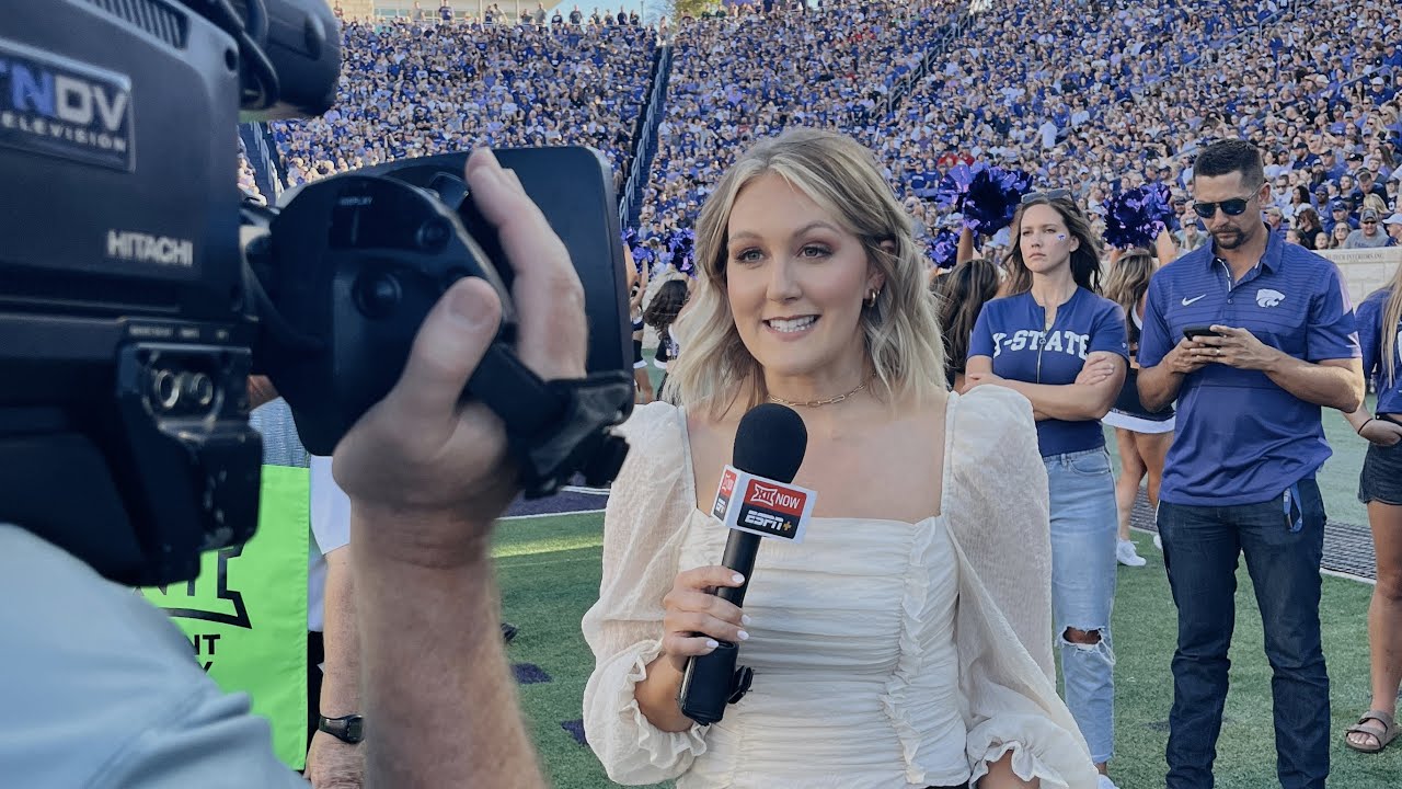 Tori Petry 2022 ESPN College Football Sideline Reporting