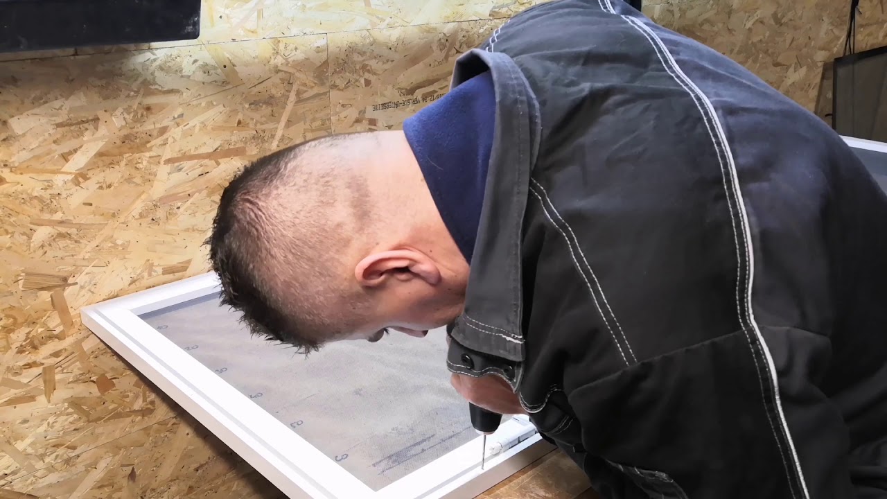 Zameranie a montáž dverovej siete v ráme