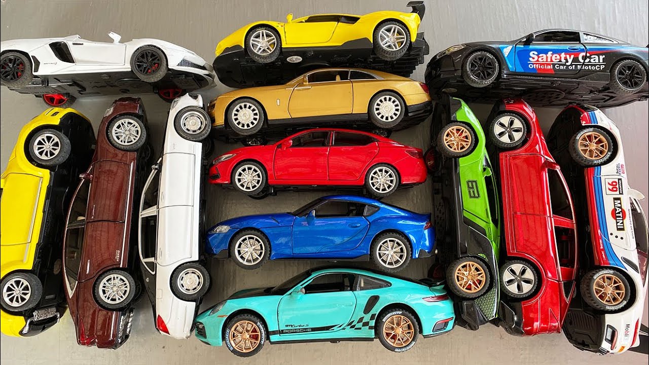 Box full of diecast Cars, Top toy Cars, Rolls Royce, Ferrari, Supra, Lamborghini, Beetle Cars