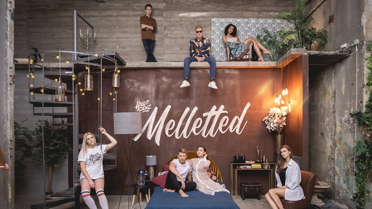 Halott P&eacute;nz - Melletted