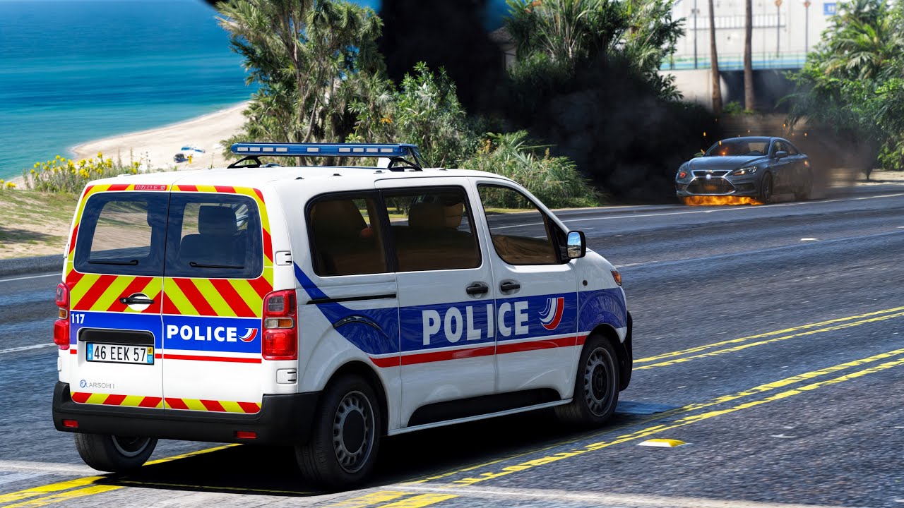 [GTA 5] UNE VOITURE PREND FEU🔥SUR L'AUTOROUTE DES VACANCES🚔| LSPDFR 