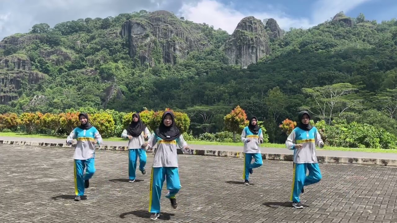 SENAM AYO BERSATU - XII F3