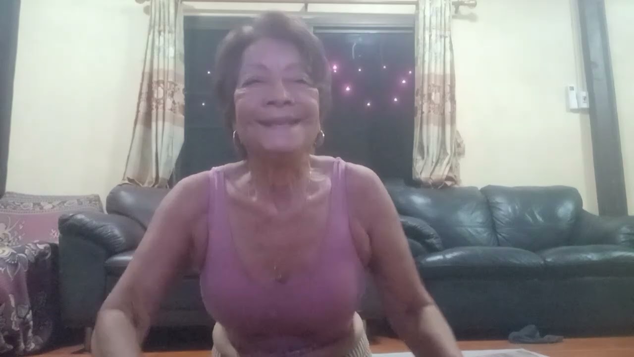 Good morning 🌄🌞 80 years old 🗝️ yoga at home 🏠❤️🌄